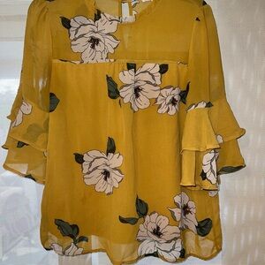 Monteau Yellow Gold Bell Sleeve Boxy Blouse